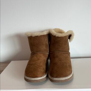 UGG Brown Ankle Boots with Cream Lining